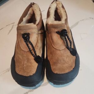 Cabela's Mens Alaskan Guide Low Sneaker Winter Boots Brown Suede Size 8